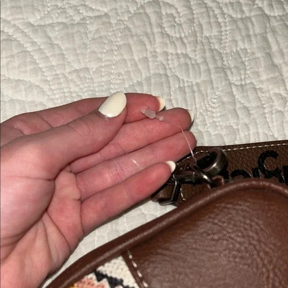 Wrangler Brown Bag with Geometric Strap - Picture 3 of 5